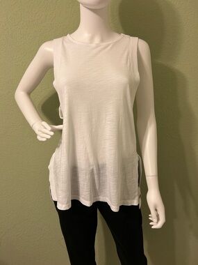 Lou & Grey White Sleeveless Relaxed Tank